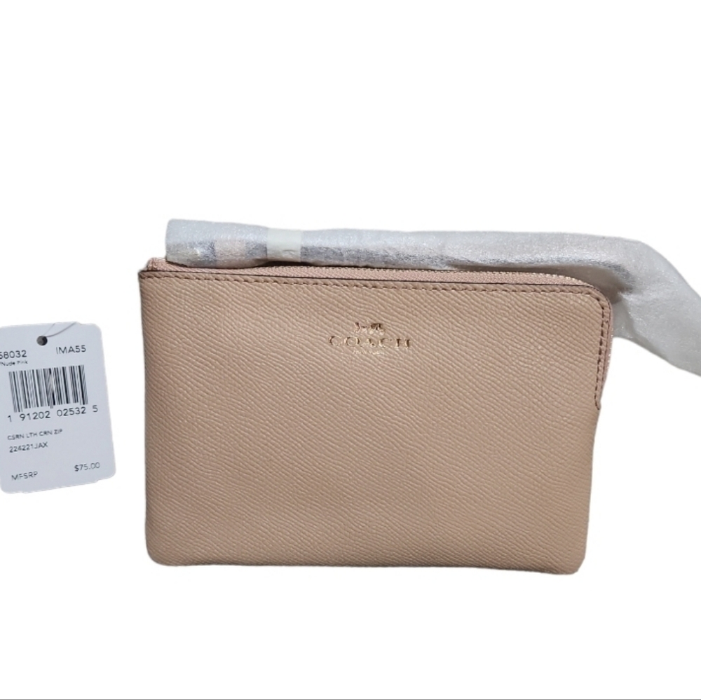 NWT Coach Wristlet